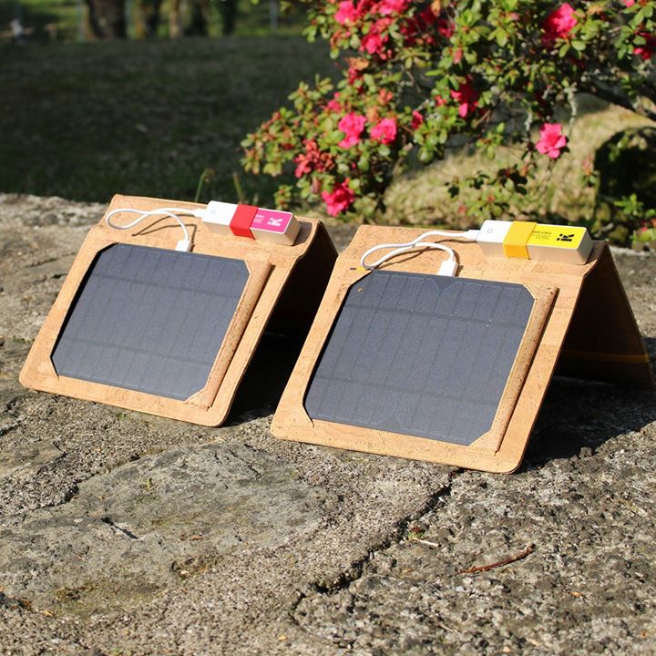 2600mAh USB Portable Solar Panel Battery Charger Power Bank For Cell Phone