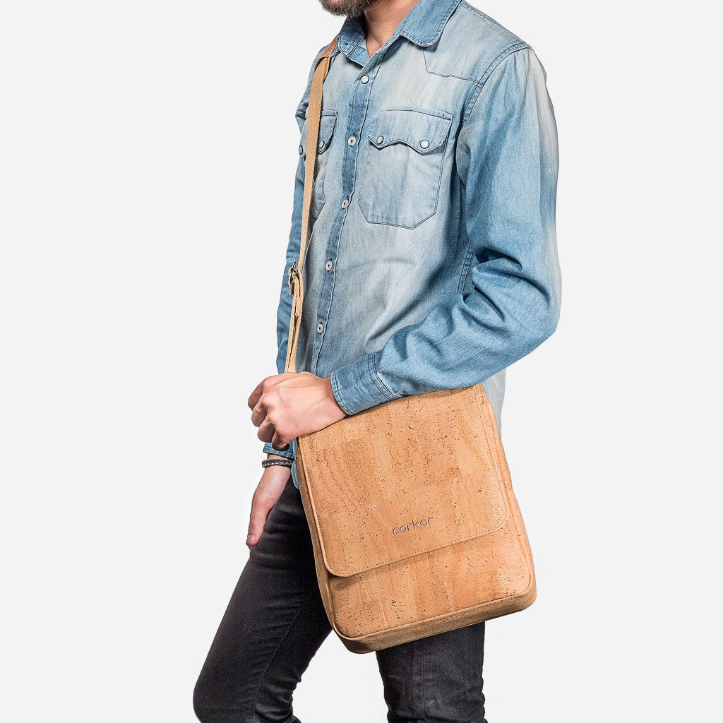 Corkor Cork Medium Messenger Bag